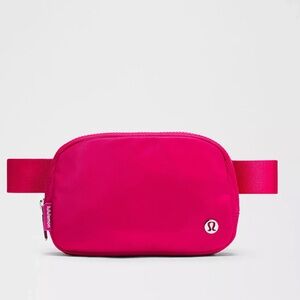 Lululemon Everywhere Belt Bag NWT RED